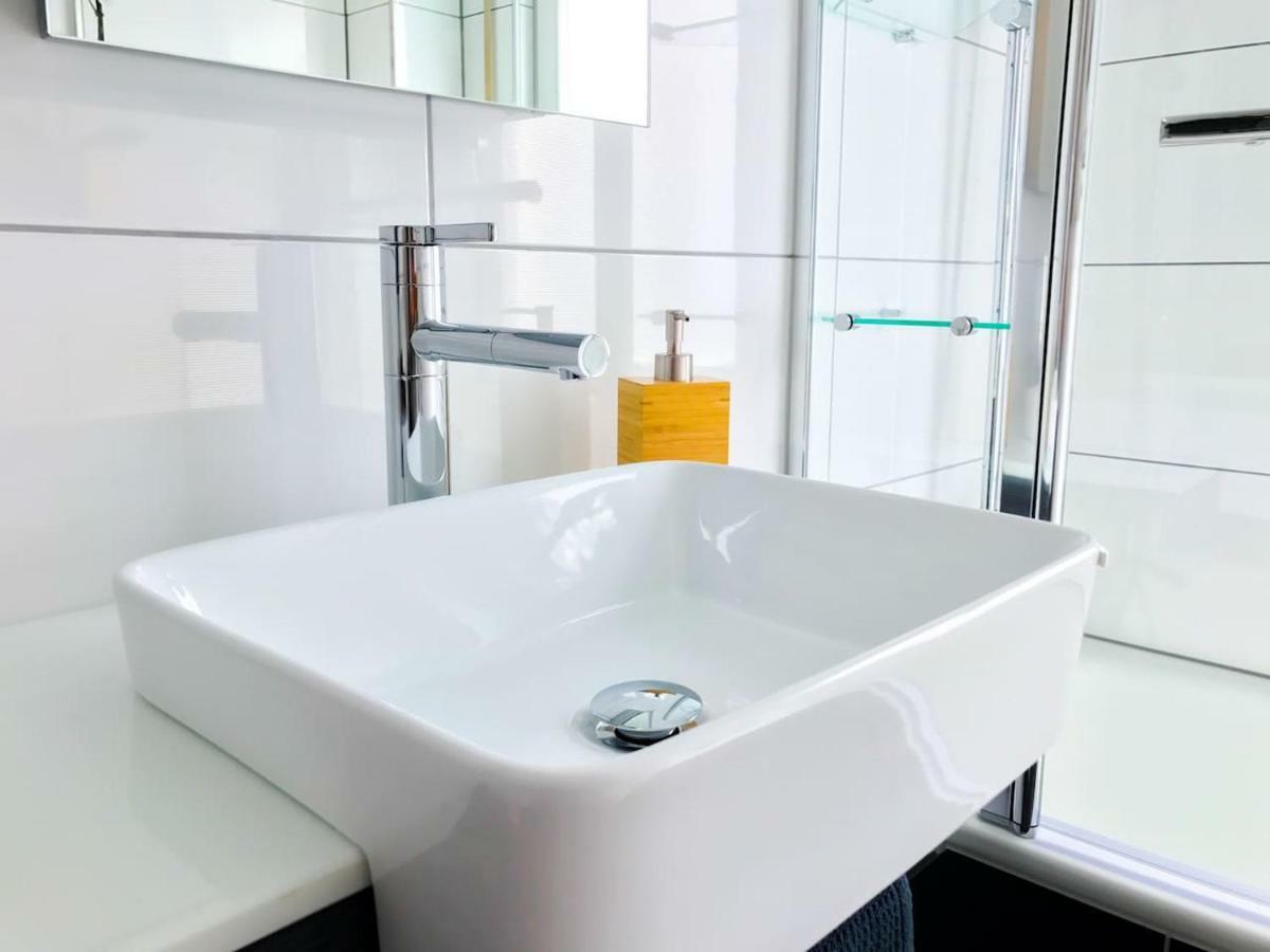 Schoene, Neue Ferienwohnung Am Rhein Und Mit Balkon Bingen am Rhein Zewnętrze zdjęcie